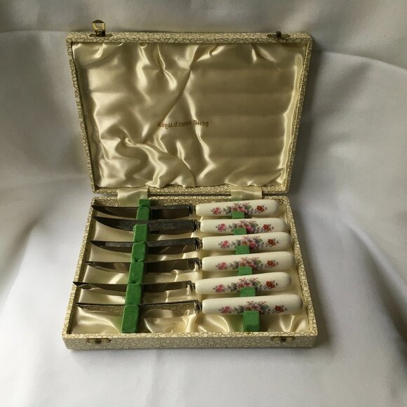 Royal Crown Derby Derby Posies Steak Knives Set Of 6 Box Porcelain Pistol Handle - Picture 1 of 4